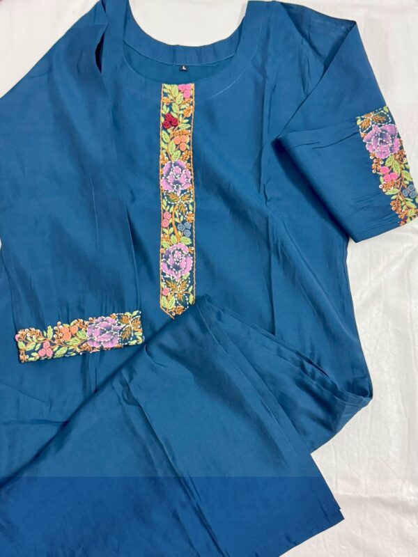 Navy Blue Silk Kurti Set with Hand-Stitched Embroidery & Printed Organza Dupatta – Palazzo Ethnic Wear