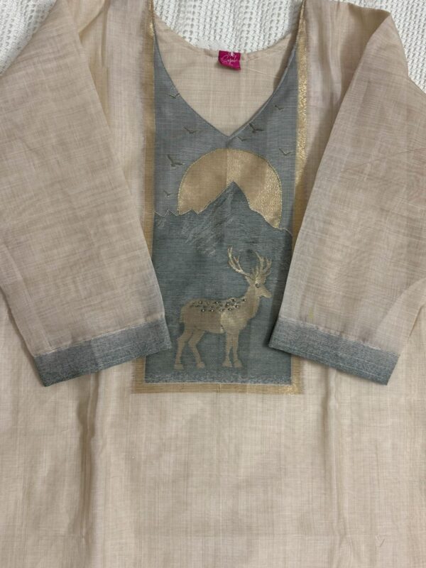 Off-White Weaved Tassar Kurti with Pant & Dupatta – Elegant Zari Work