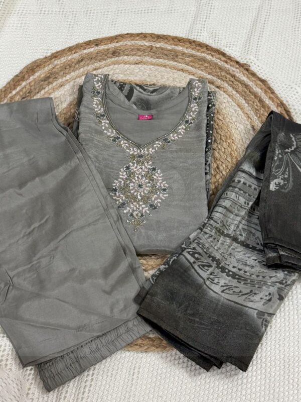 Beautiful Grey Tissue Fabric Kurti with Digital Print & Zardosi Work, Pant & Dupatta Set