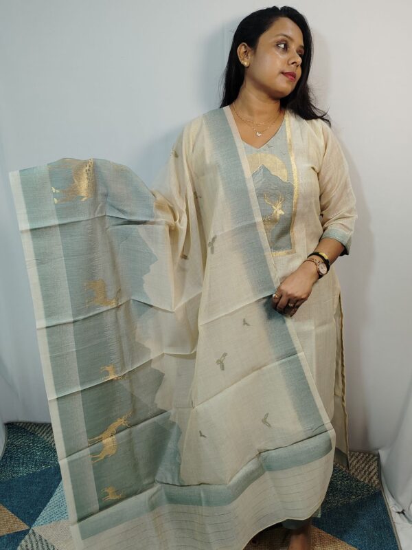Off-White Weaved Tassar Kurti with Pant & Dupatta – Elegant Zari Work