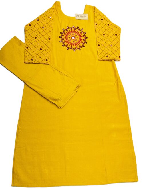 Cross stitch & chain stitch thread work