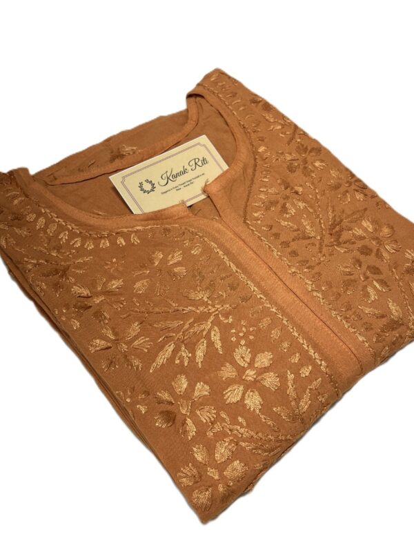 Hand Embroidered Lucknowi Chikankari Kurti