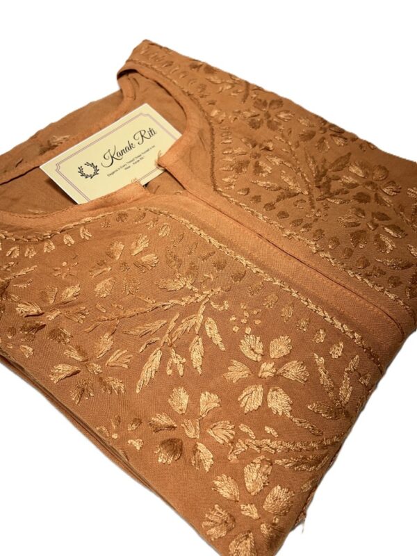 Hand Embroidered Lucknowi Chikankari Kurti