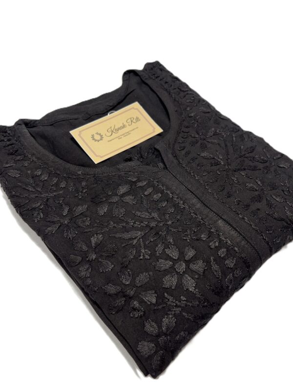 Traditional Lucknowi Chikankari Kurti