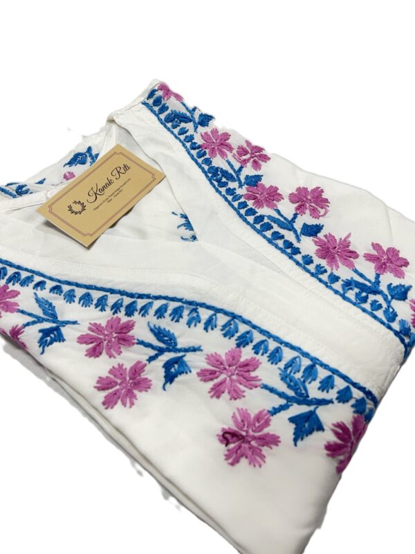 Traditional Lucknowi Chikankari kurti