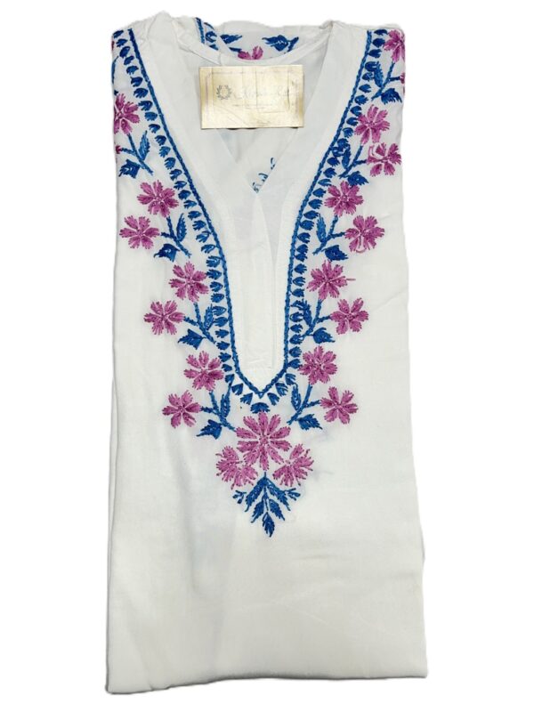 Traditional Lucknowi Chikankari kurti