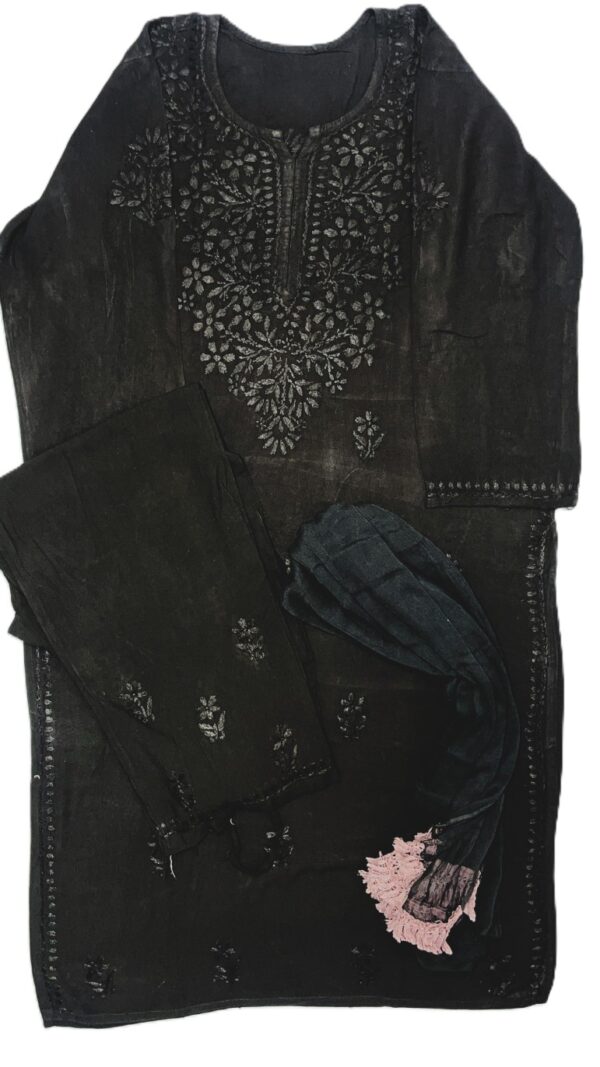 Traditional Lucknowi Chikankari Kurti