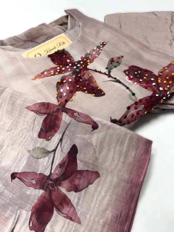 Premium Handcrafted Kurti Mul Chanderi Heavy Thread Work